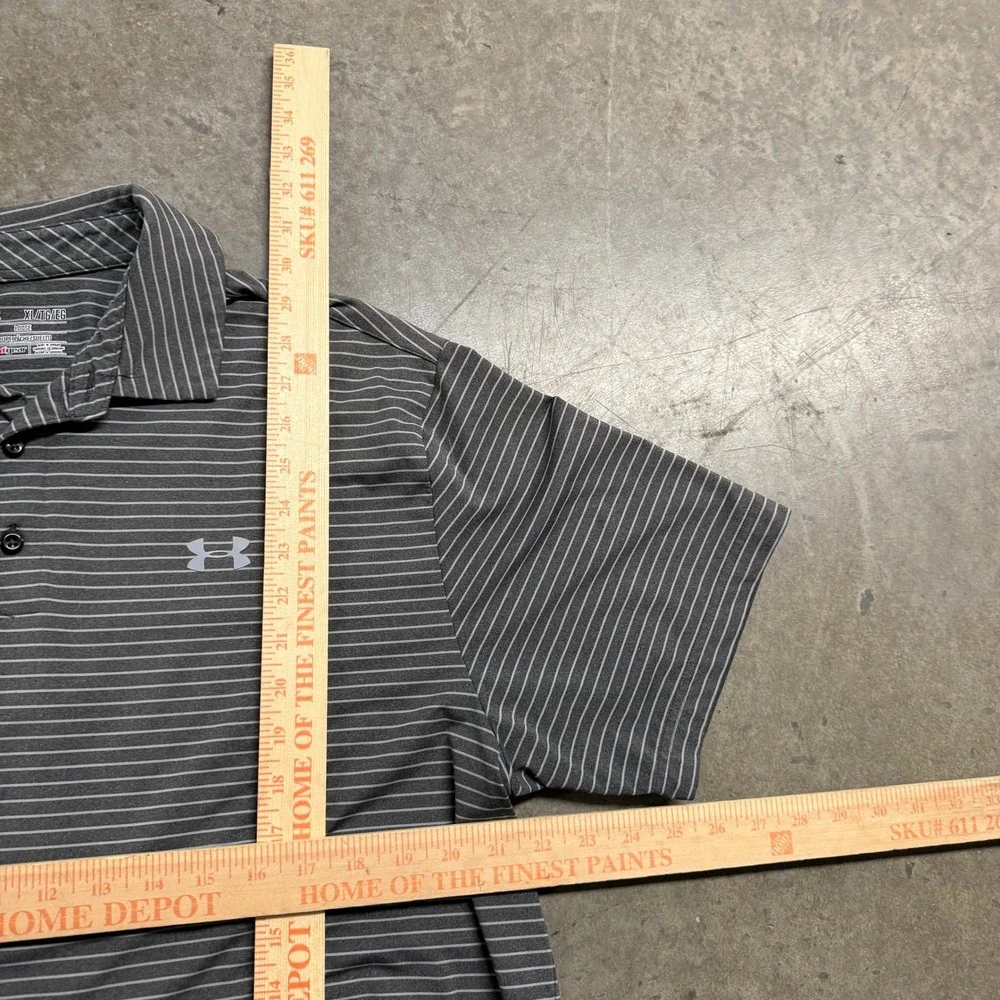 Under Armour Mens Polo Shirt XL Gray Striped‎ Loose Fit Golf Short Sleeve